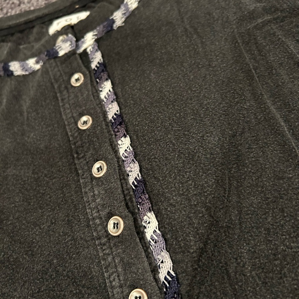 BRAND NEW POL TOP - Picture 2 of 4